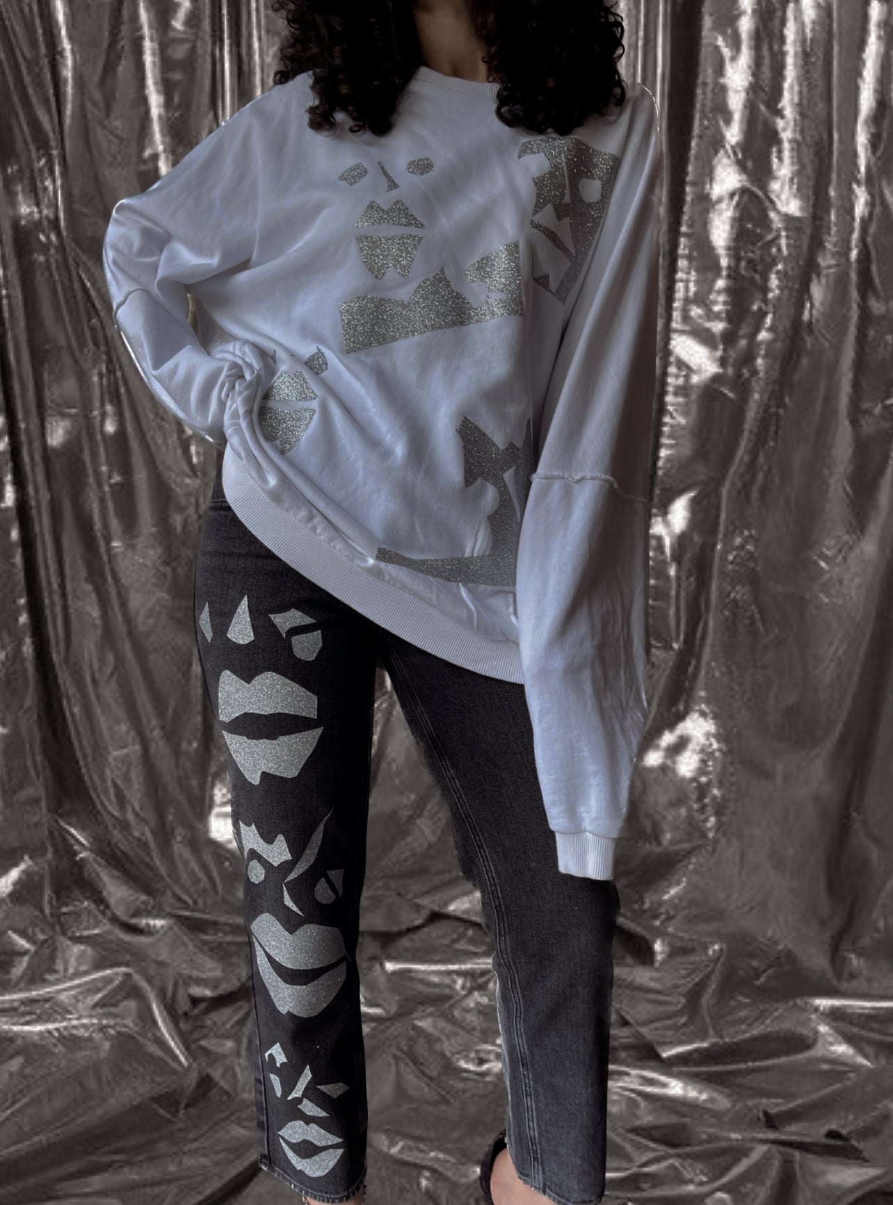STAND OUT JEANS
