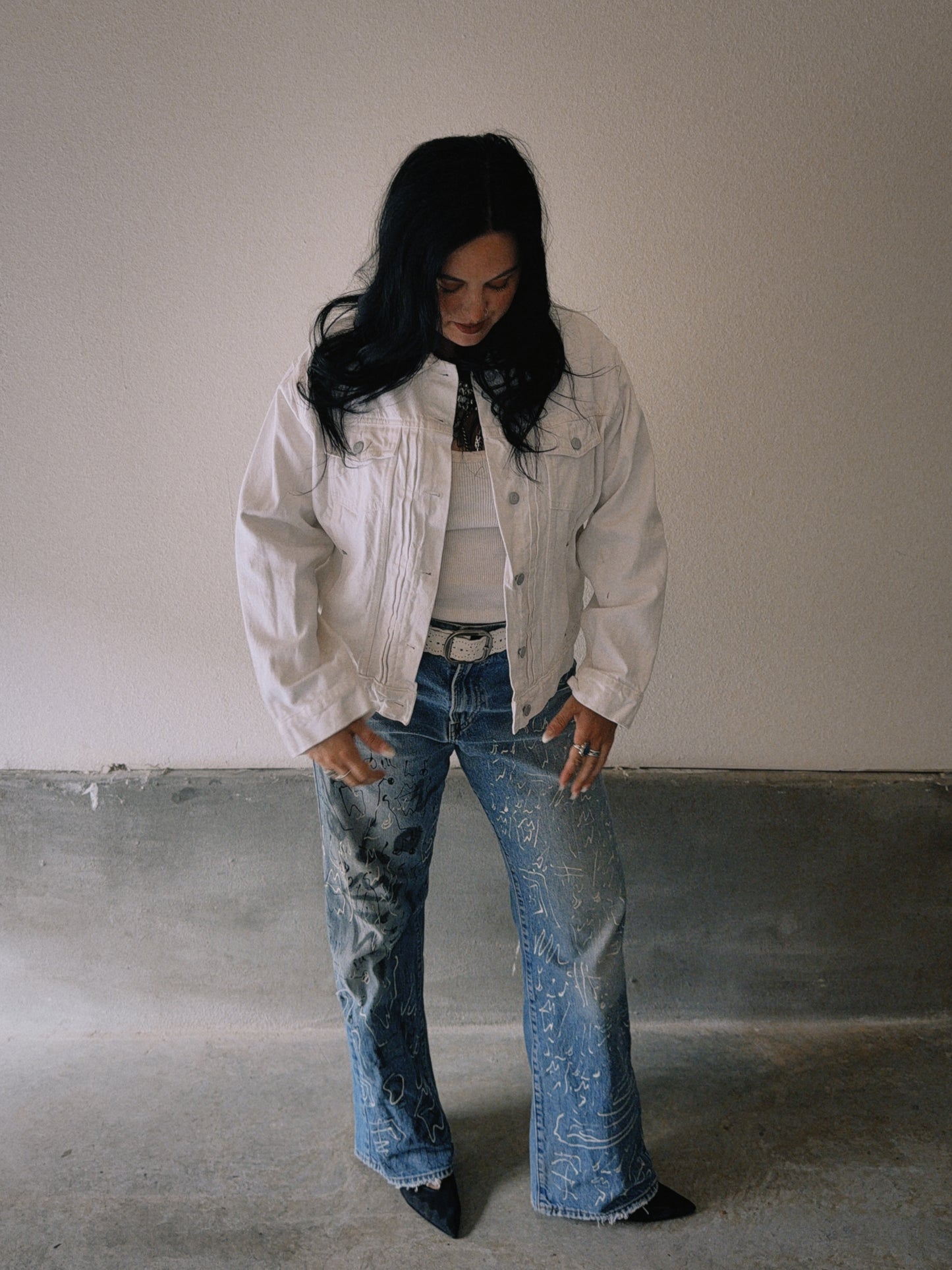 ROMANTICIZE EVERYTHING DENIM JACKET
