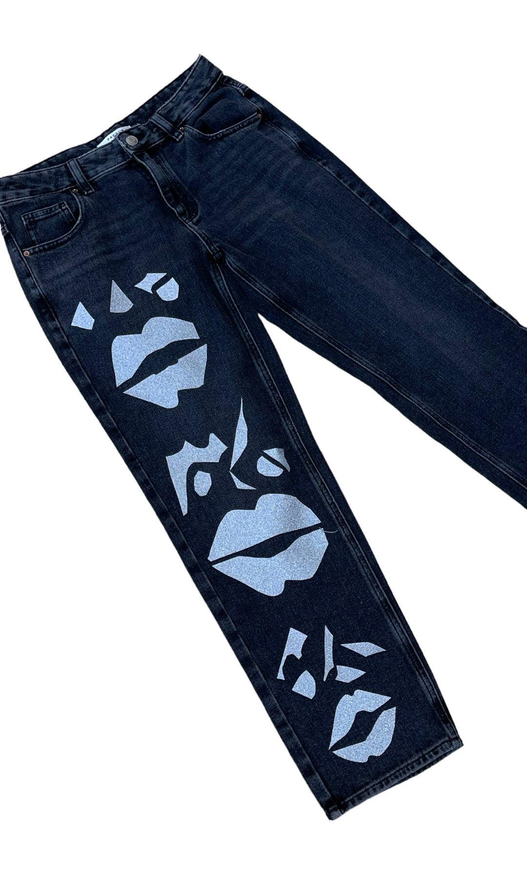 STAND OUT JEANS